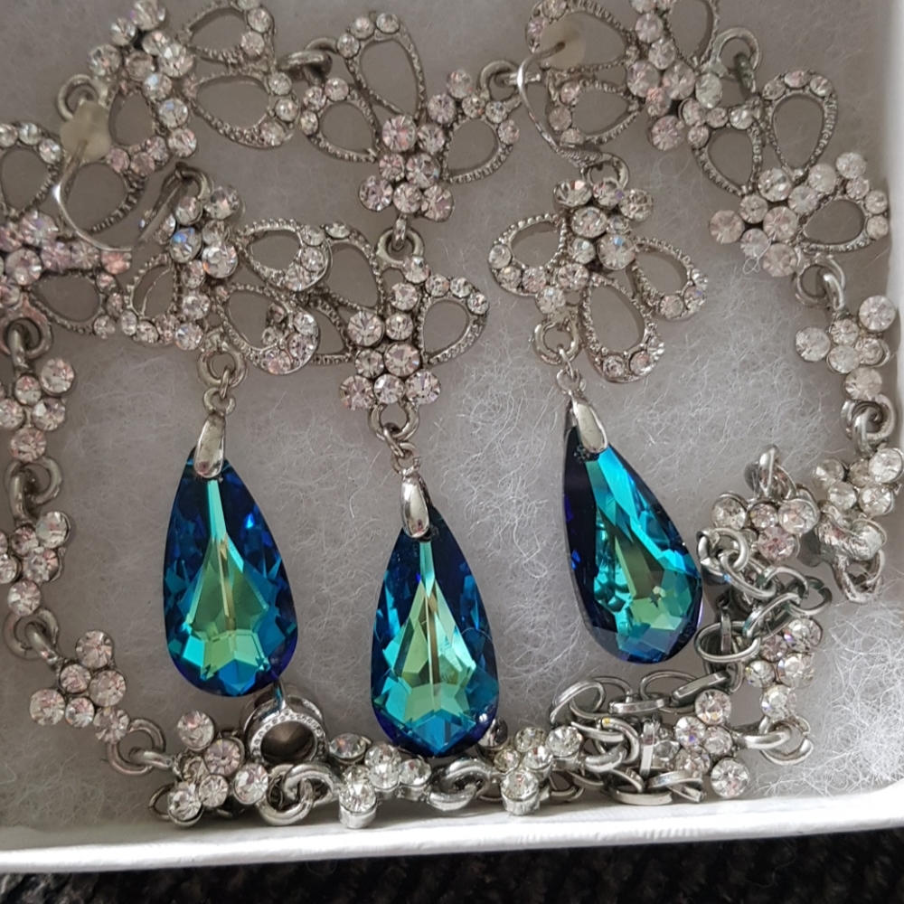 Swarovski Bermuda blue crystal set
